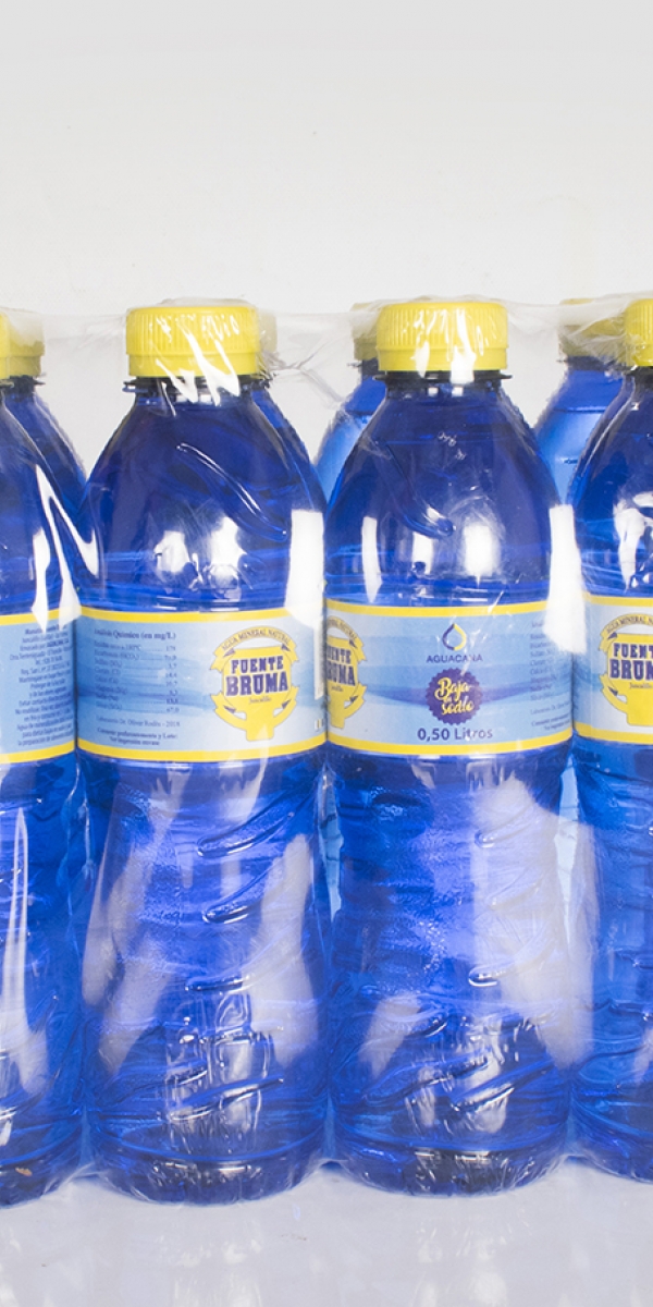 Leche Granja Flor Desnatada.  Paquete de 6 botes de 1Litro